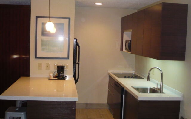 Super 8 Copley Akron