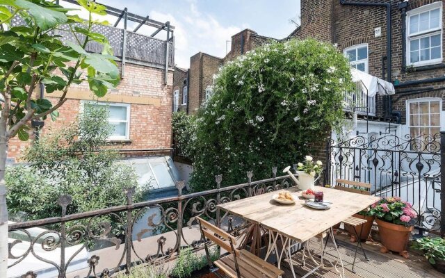 Unique & Cosy 2BR house in Notting Hill!