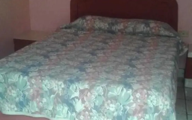 Hotel Siesta Santuario