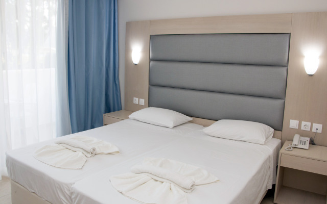 Euroxenia Marathon Hotel