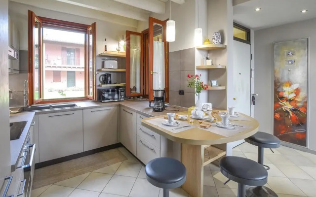 Stunning Apartment in Pozzolengo With Outdoor Swimming Pool, Wifi and 2 Bedrooms