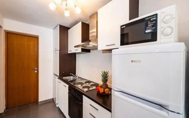 Apartments Maia Lena