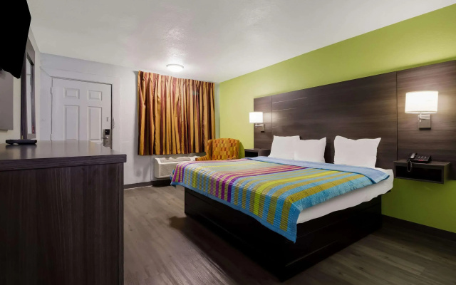 Monsoon Inn