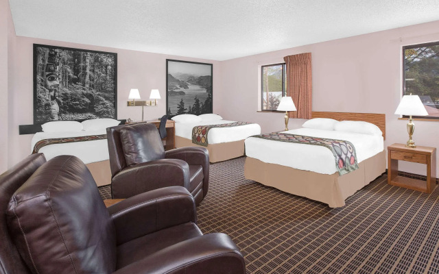 Baranof Lodge