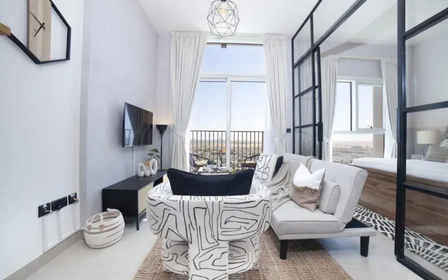 Contemporary 1BR Sleeps4 Balcony Pool Gym Dxbhills