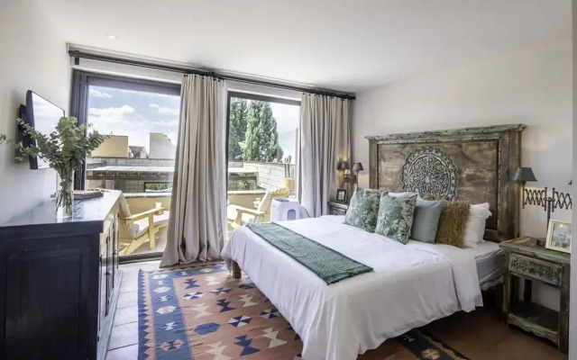 Angelic Centro 2BR with Pool