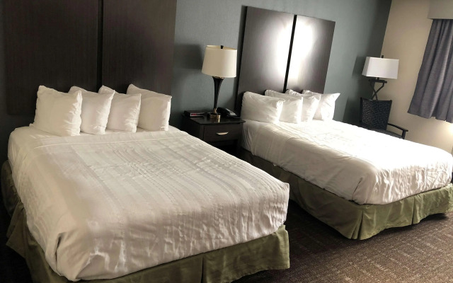 Baymont by Wyndham Chester IL Hotel