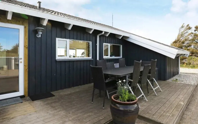 10 Person Holiday Home in Lokken-by Traum