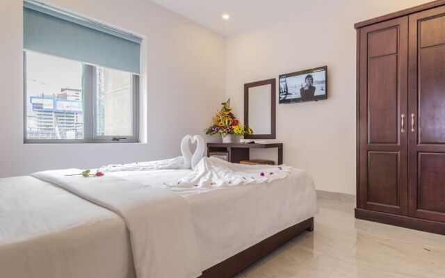 Azure Hotel Danang