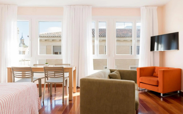 Apartamentos Turísticos Sabinas El Pilar