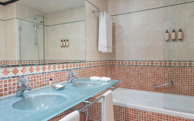 Hotel Palacio de Santa Paula, Autograph Collection