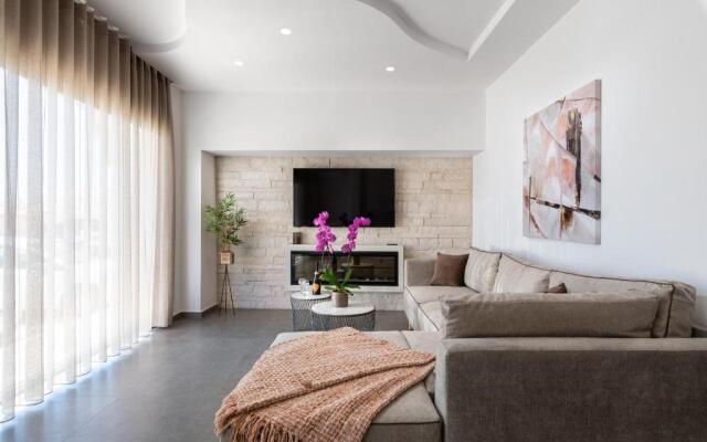 Big blue suites gf