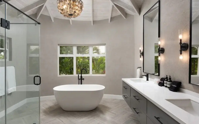 The June 4 Bedroom Villa
