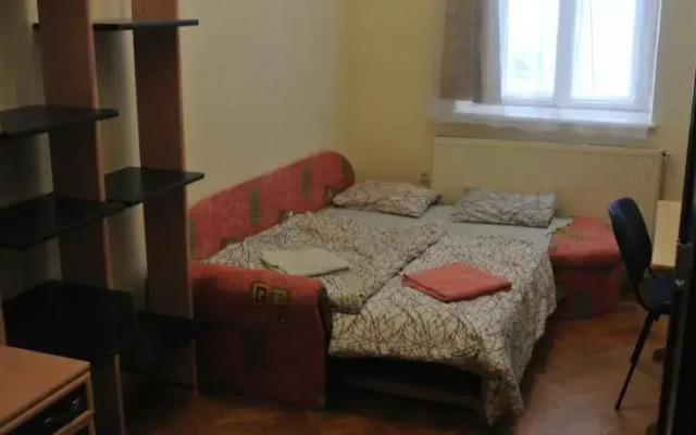 Italian Blaha Boulevard