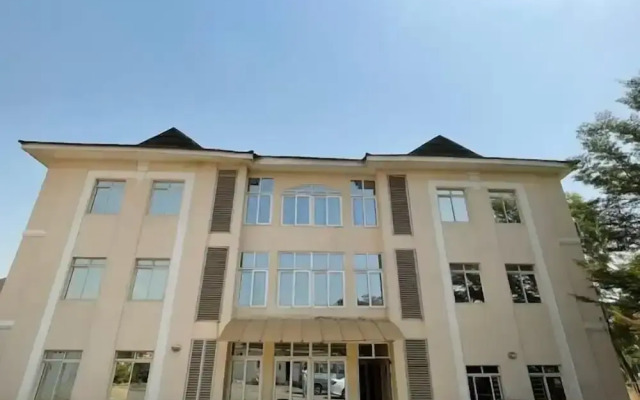 Westnite Apartment