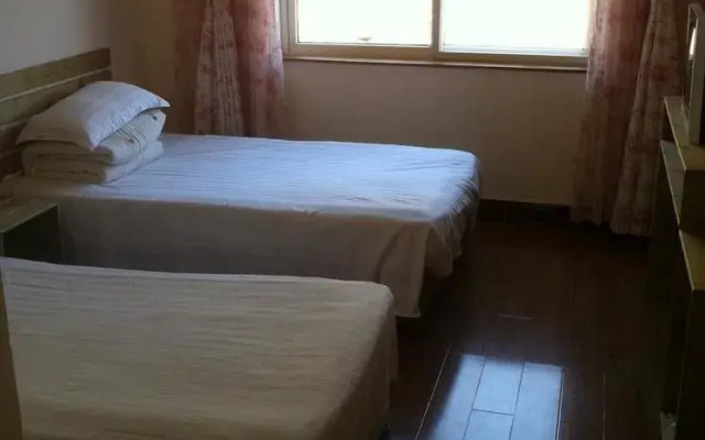 Qingdao Yuanbao Mountain Hotel