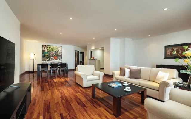 Elegant Suites Central