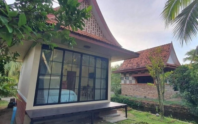 M Resort