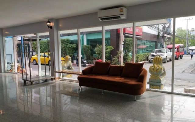 Bird Room Hotel - Pratunam