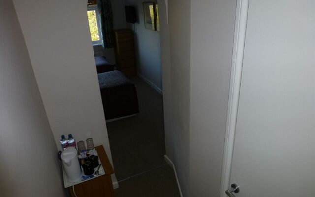 Waters Reach Guest House