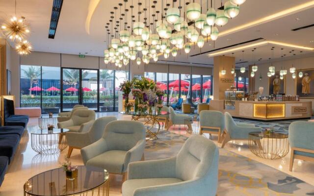 Maani Muscat Hotel & Suites