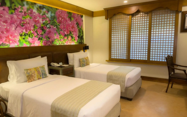 Costabella Tropical Beach Hotel
