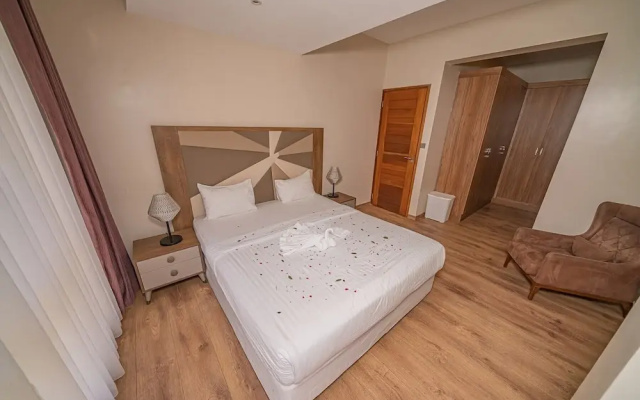 Lux Suites 37 on Kikambala Apartments