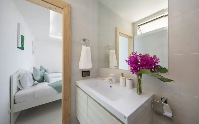 Luxus & Stylish Villa Blue May