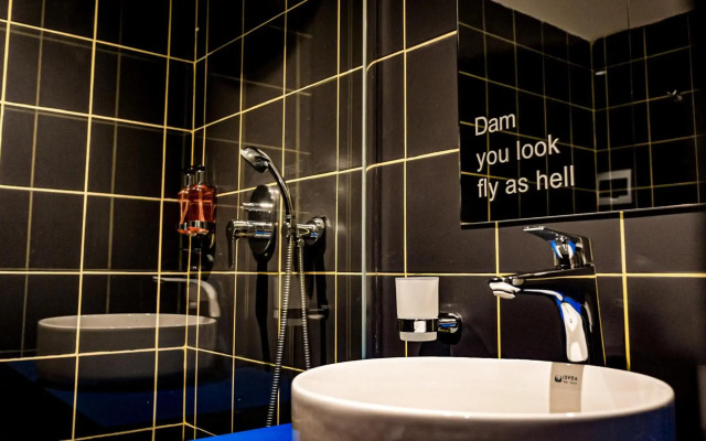 IKYK Hotel - IK Collection