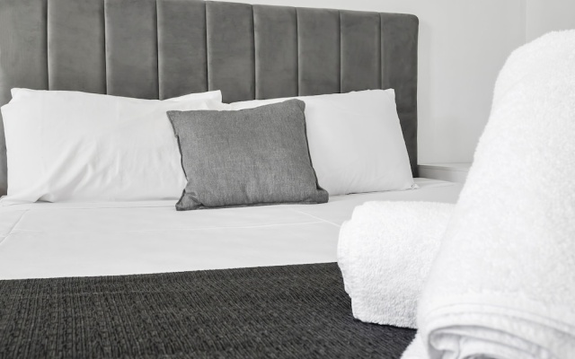Comfort Inn Robert Towns – Guest Rooms – Townsville