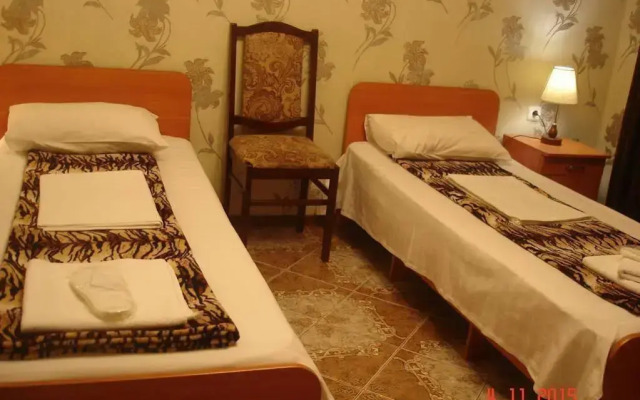 Alina Guest House