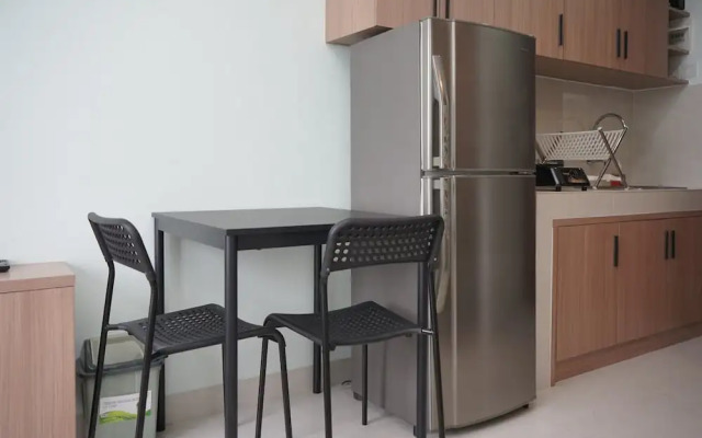 Simply Good Studio Apartment at Springwood Residence