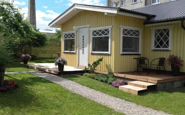 Haavalehe Summer House