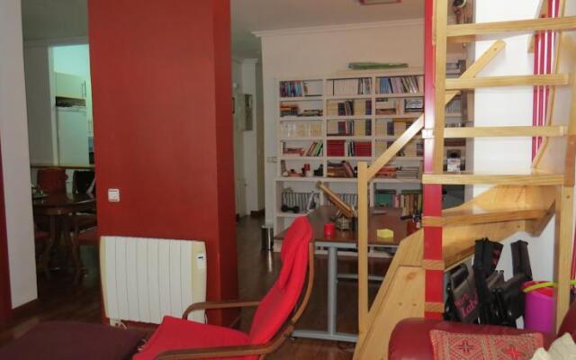 Cozy Central Apartment