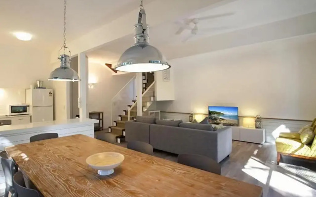 Little Cove Townhouse 2 Pandanus Street 14