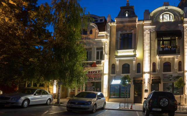 MiTRa Luxury Apartments