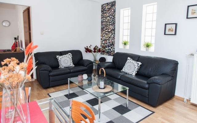 Gorgeous apartment in Piraeus
