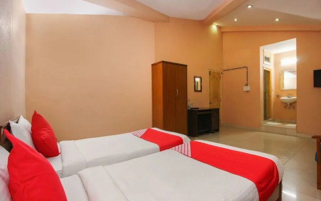 Hallmark Begumpet By OYO Rooms