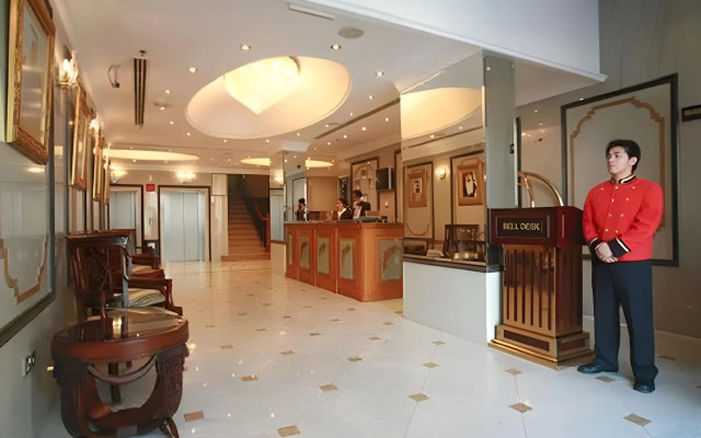 Dolphin Hotel Apartments