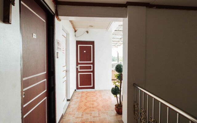 RedDoorz @ UP Village Quezon City