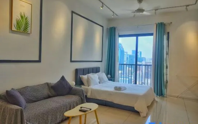 Chamber Residence Klcc view with balcony