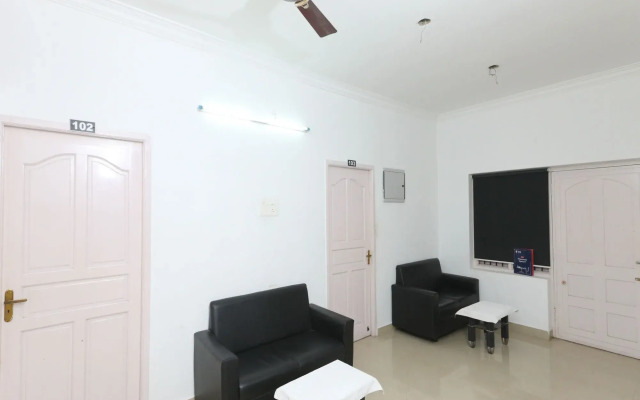 Cloud 7 Serviced Apartements by OYO Rooms