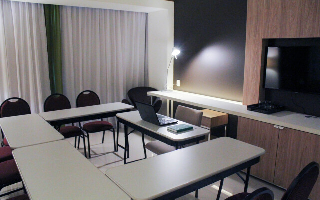 eSuites Savassi Toscanini