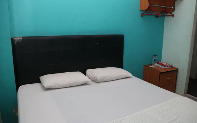 Wisma Sunshine by OYO Rooms — 2-star hotel in Rantau Prapat