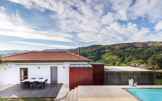 House With 3 Bedrooms in Travassós, With Wonderful Mountain View, Private Pool, Enclosed Garden