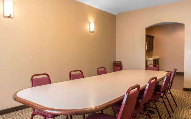 Comfort Suites Scranton near Montage Mountain