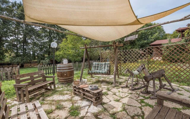 Beautiful Home in Manziana With 4 Bedrooms