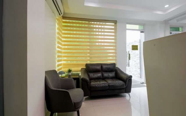 OYO 862 Jqv Hotel (Vaccinated Staff)
