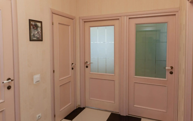 Apartments on 91 Serebrovskaya street