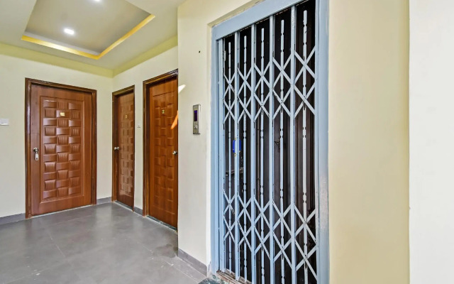 OYO Flagship 74825 Hotel Om Shanti Palace